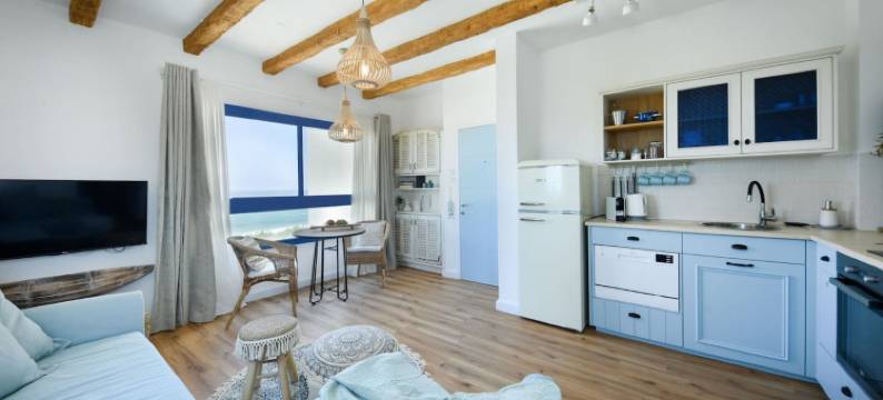 Authentic Beachfront Apartment图片