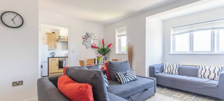 天际港湾现代2卧室公寓，提供免费停车和4K电视(Skyline Haven - Modern 2B, Parking, Wifi & 4Ktv)图片