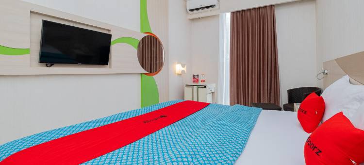 红多兹高级酒店-新埠头老兵街(RedDoorz Premium @ Jalan Veteran Bojonegoro)图片