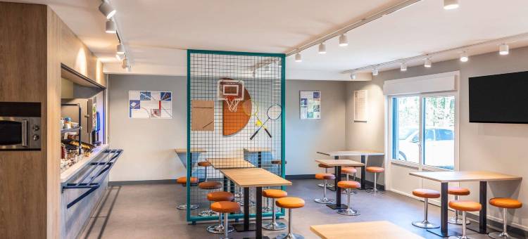 宜必思里昂维尔河畔索恩酒店(Ibis Lyon Villefranche-Sur-Saône)图片