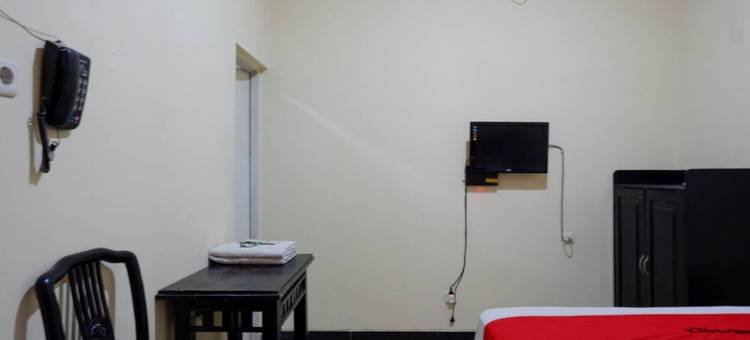 RedDoorz靠近GOR Wisanggeni(RedDoorz Near Gor Wisanggeni)图片