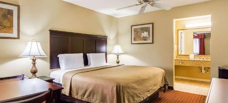 布赖恩特伊克诺套房旅馆(Econo Lodge Inn & Suites Bryant)图片