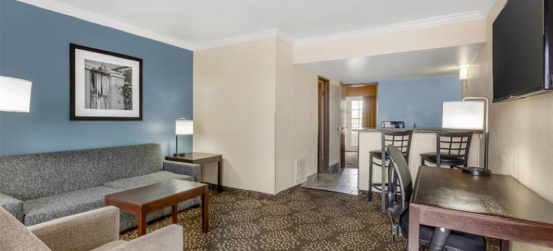 山麓图森贝斯特韦斯特套房酒店(Best Western InnSuites Tucson Foothills Hotel  Suites)图片