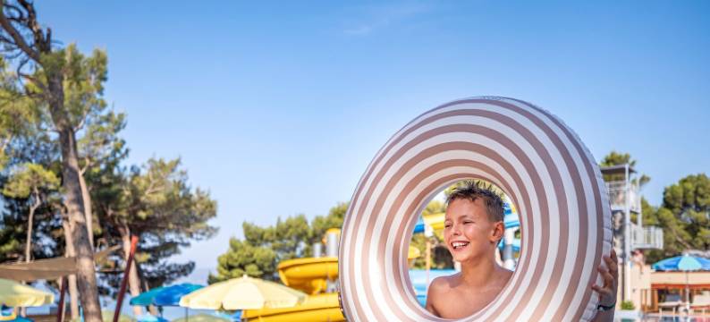 阳光马卡尔斯卡瓦拉玛尔(Sunny Makarska by Valamar)图片