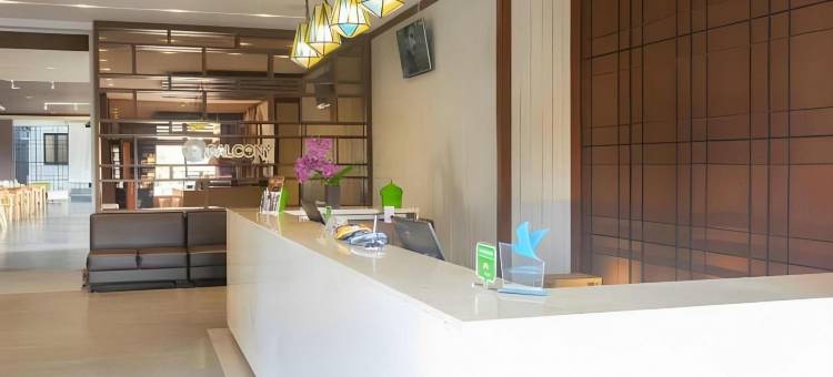 苏卡布米阳台酒店(Balcony Hotel Sukabumi)图片