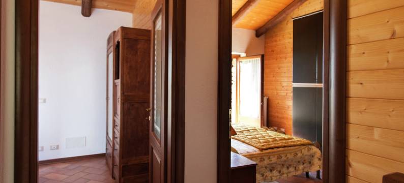 Apartment in Netro with Balcony and Views图片