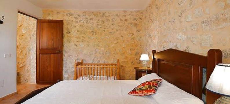 Farmhouse in Mallorca with Pool & Views图片