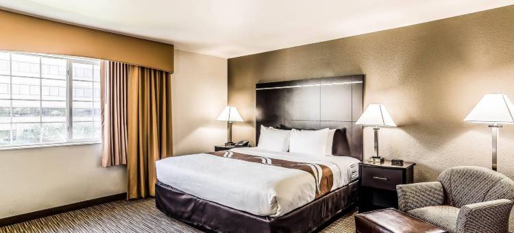 威斯敏斯特品质酒店及套房 - 布鲁姆菲尔德(Quality Inn & Suites Westminster - Broomfield)图片