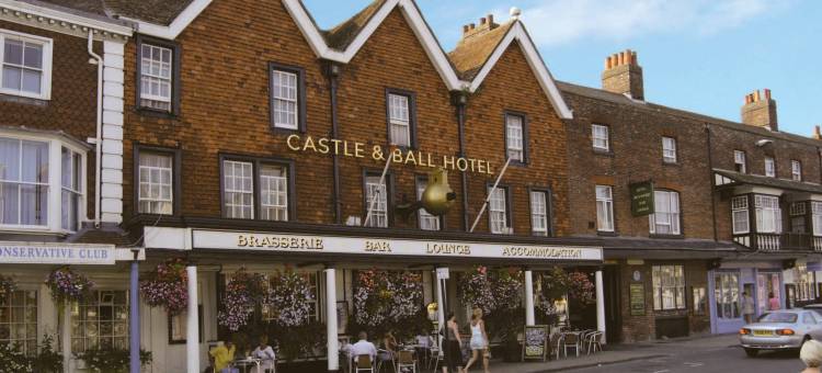 博尔城堡酒店 - 格林国王旅馆(Castle and Ball by Greene King Inns)图片