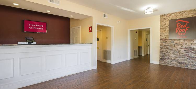 斯科茨伯勒红顶套房酒店(Red Roof Inn & Suites Scottsboro)图片