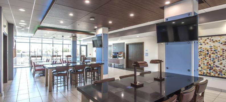 凤凰城北欢乐谷智选假日套房酒店(Holiday Inn Express & Suites PHOENIX NORTH - HAPPY VALLEY by IHG)图片