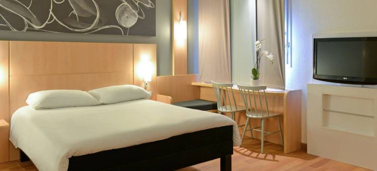 宜必思梅肯南克雷什酒店(Ibis Mâcon Sud Crêches)图片