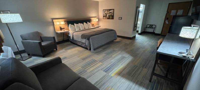 格林豪泰玛丽维尔熊狸套房酒店(GreenTree Inn  Maryville - Bearcat Inn & Suites)图片