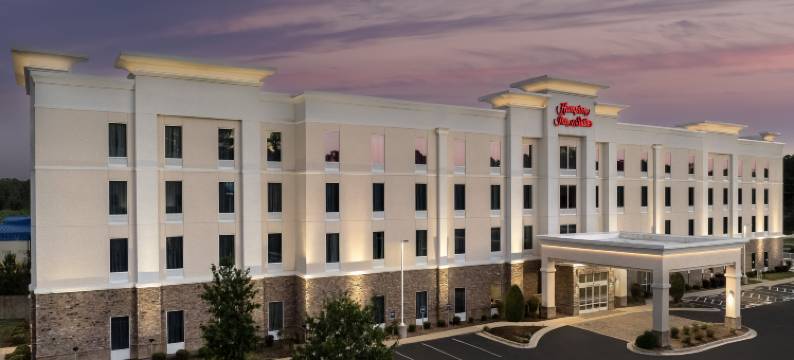 费耶特维尔欢朋套房酒店(Hampton Inn & Suites Fayetteville)图片
