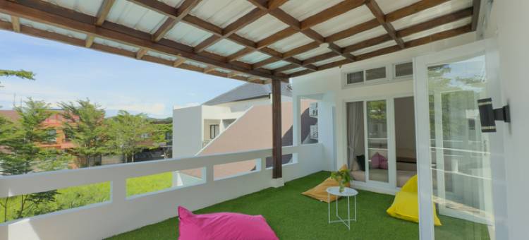 Villa Nena House 2BR Sentul by SAKALAVASA图片