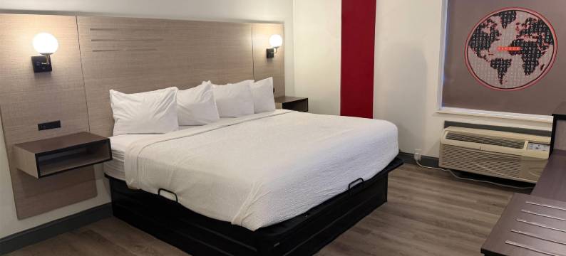 佐治亚奥尔巴尼华美达酒店(Ramada by Wyndham Albany GA)图片