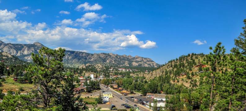 历史悠久的克拉格旅馆(The Historic Crags Lodge)图片