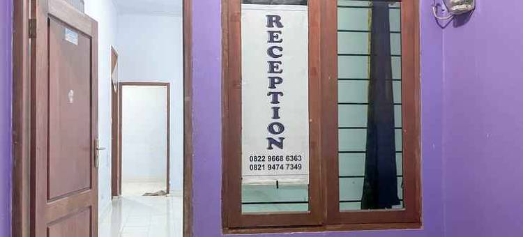 RedDoorz Syariah at Home Ampana Guest House Ampana Kota图片