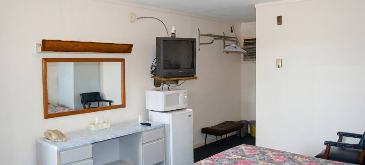 OYO 卡普里汽车旅馆 埃尔伍德, 瓦西纳(Capri Motel by OYO Elwood, Wathena)图片