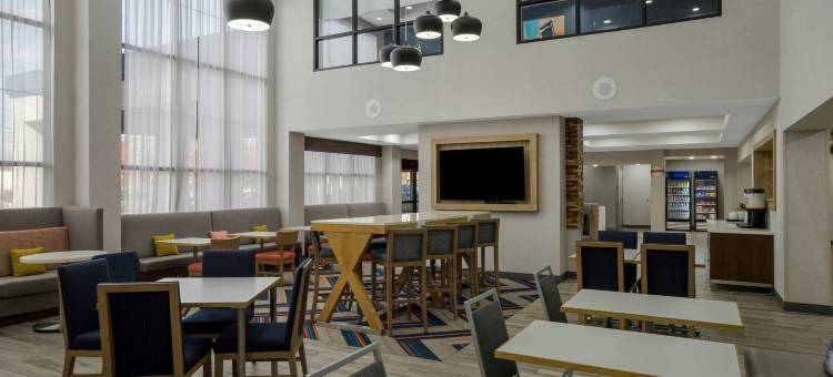 希尔顿欢朋酒店-林登(Hampton Inn Linden)图片