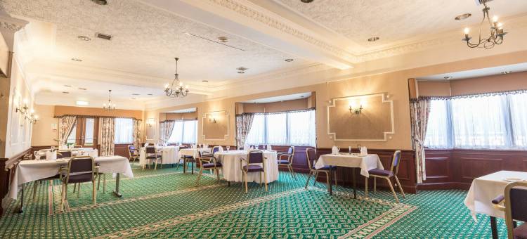 因佛内斯康帕斯集团克雷格莫尼酒店(Craigmonie Hotel Inverness by Compass Hospitality)图片
