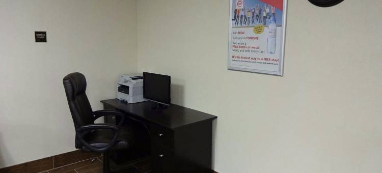 红顶酒店-印第安纳波利斯/卡斯尔顿(Red Roof Inn Indianapolis - Castleton)图片