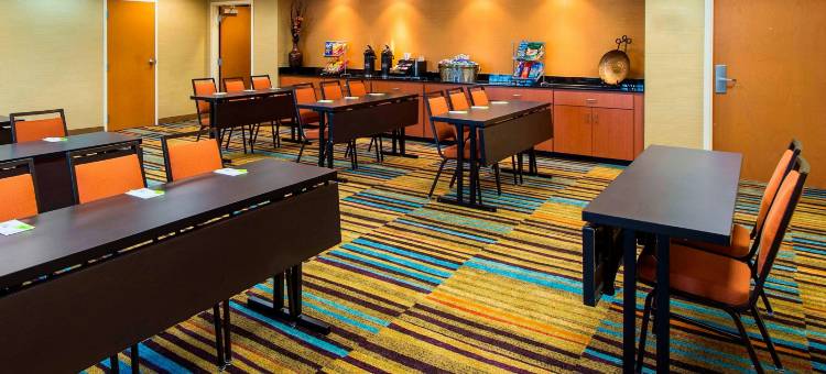 万枫酒店及套房亚特兰大布福德/佐治亚州购物中心(Fairfield Inn & Suites Atlanta Buford/Mall of Georgia)图片