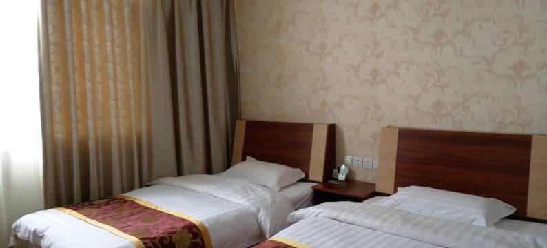 红河七彩云上酒店图片