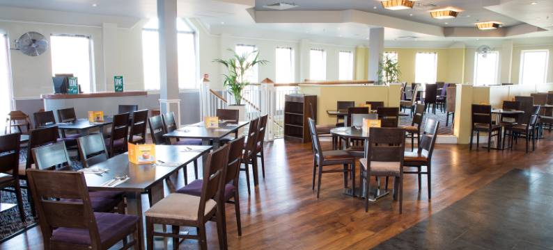 温莎斯劳假日酒店(Holiday Inn SLOUGH - WINDSOR by IHG)图片