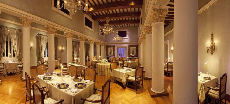 泰姬法拉克奴玛宫酒店(Taj Falaknuma Palace)图片