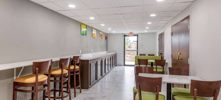 萨尔弗斯普林斯凯艺套房酒店(Quality Inn & Suites Sulphur Springs)图片