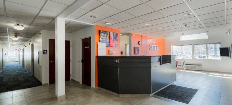 奥拉西6号汽车旅馆(Motel 6 Olathe, KS)图片