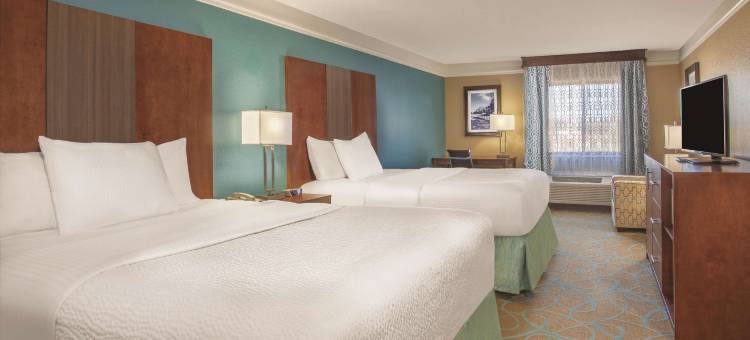 伊丽莎白敦拉昆塔温德姆套房酒店(La Quinta Inn & Suites by Wyndham Elizabethtown)图片