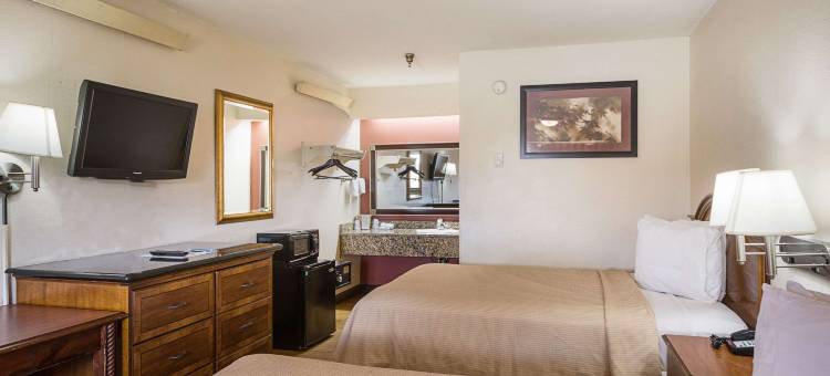 Bay Inn on Busch图片