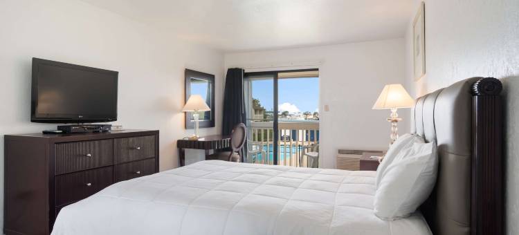 萨默斯湾码头罗德威汽车旅馆(Rodeway Inn at Somers Cove Marina)图片