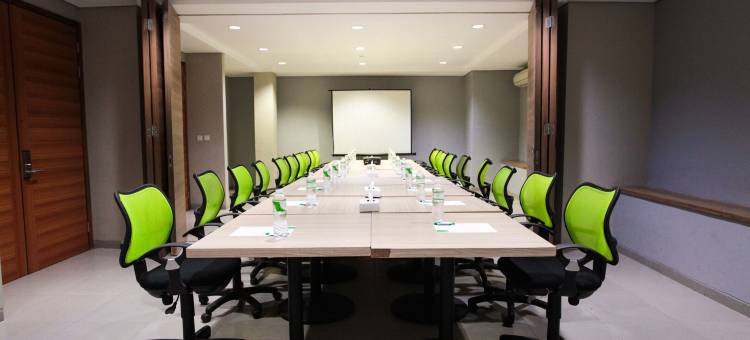 古宁安勒格林套房酒店(LeGreen Suite Kuningan)图片