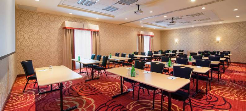 希尔顿Homewood套房-温尼伯机场马球公园(Homewood Suites by Hilton Winnipeg Airport-Polo Park)图片