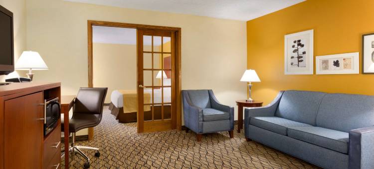 米沙沃卡丽怡酒店(Country Inn & Suites by Radisson, Mishawaka, IN)图片