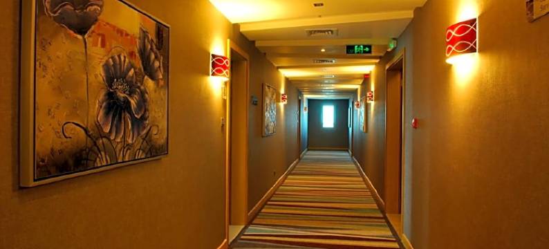 阿尔奥拉亚套房公寓(Al Olaya Suites Hotel)图片