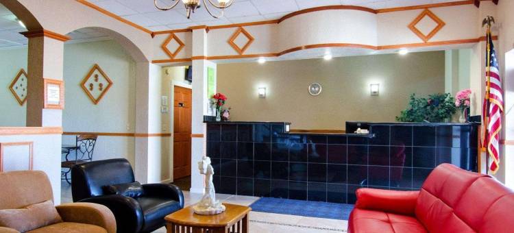 罗德威套房酒店(Knights Inn & Suites Emporia)图片
