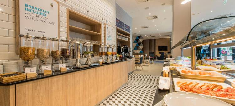 华沙莫科托智选假日酒店(Holiday Inn Express Warsaw - Mokotow)图片