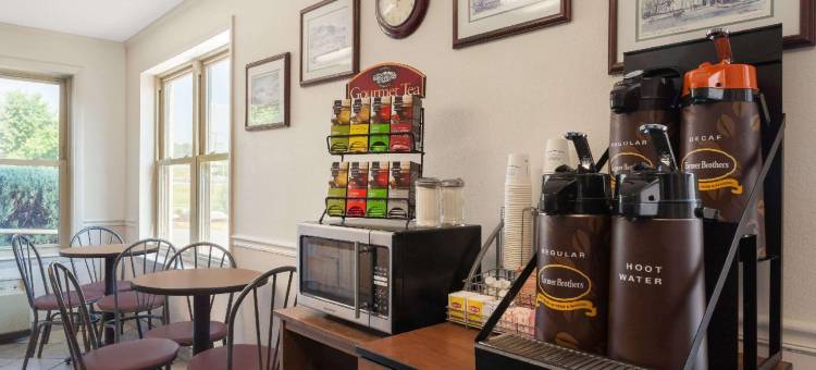 哈里斯堡-赫舍尔西速8酒店(Super 8 by Wyndham Harrisburg Hershey West)图片