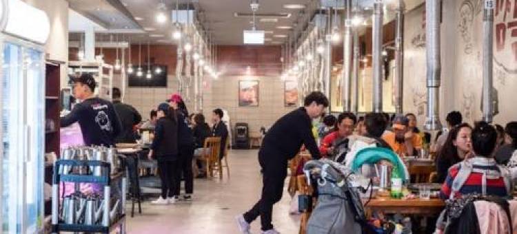 距伊斯特伍德几分钟路程的宽敞独立房间民宿(Spacious Private Room Minutes Away from Eastwood)图片