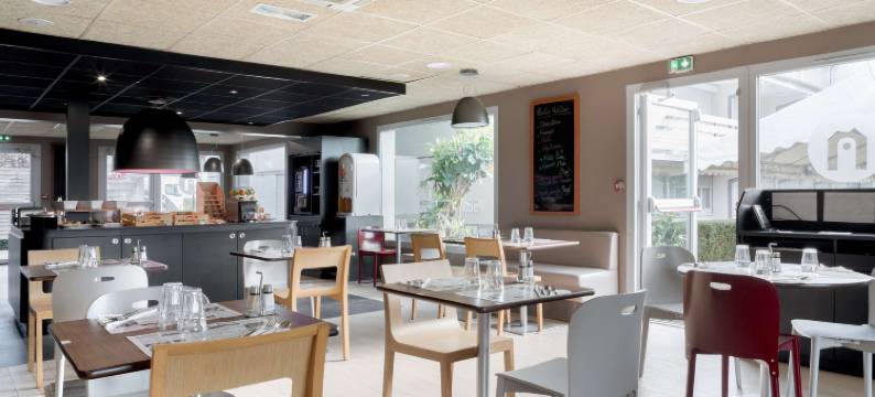 马恩河畔克雷泰伊博讷伊康铂酒店(Campanile Creteil - Bonneuil Sur Marne)图片