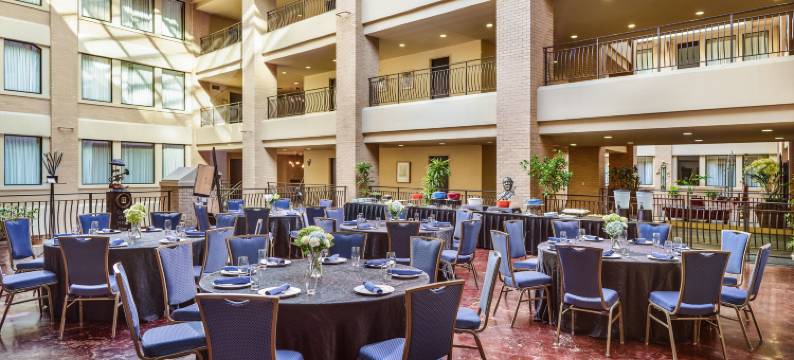 新奥尔良艺术维尔豪斯区万丽酒店(Renaissance New Orleans Arts Warehouse District Hotel)图片