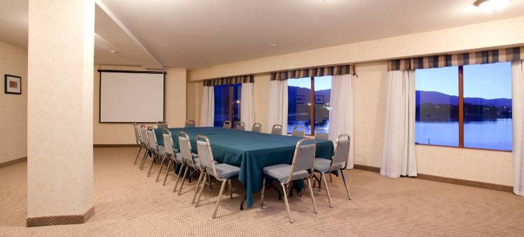 Holiday Inn & Suites 奥索尤斯(Holiday Inn & Suites Osoyoos)图片