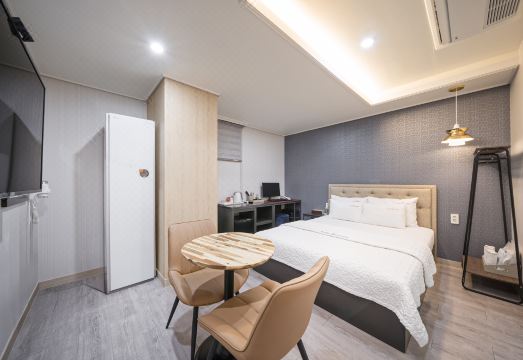 Changwon Sangnamdong Queens Hotel Hotel Overview