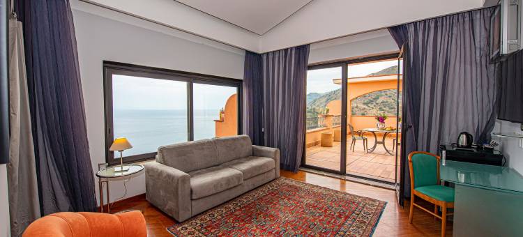 拜亚陶尔米纳酒店(Baia Taormina)图片