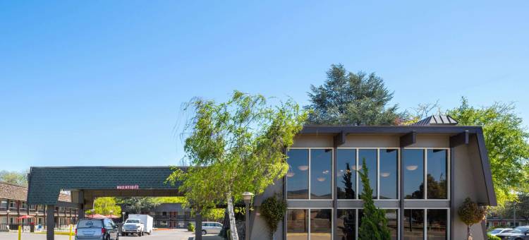 克拉马斯福尔斯温德姆戴斯酒店(Days Inn by Wyndham Klamath Falls)图片