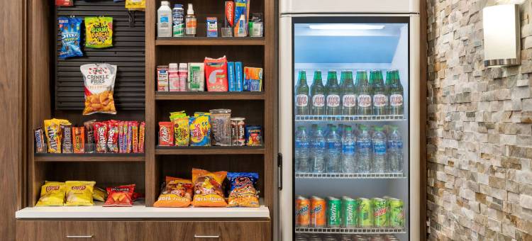 乔治敦呗盟套房酒店(Baymont by Wyndham Georgetown)图片